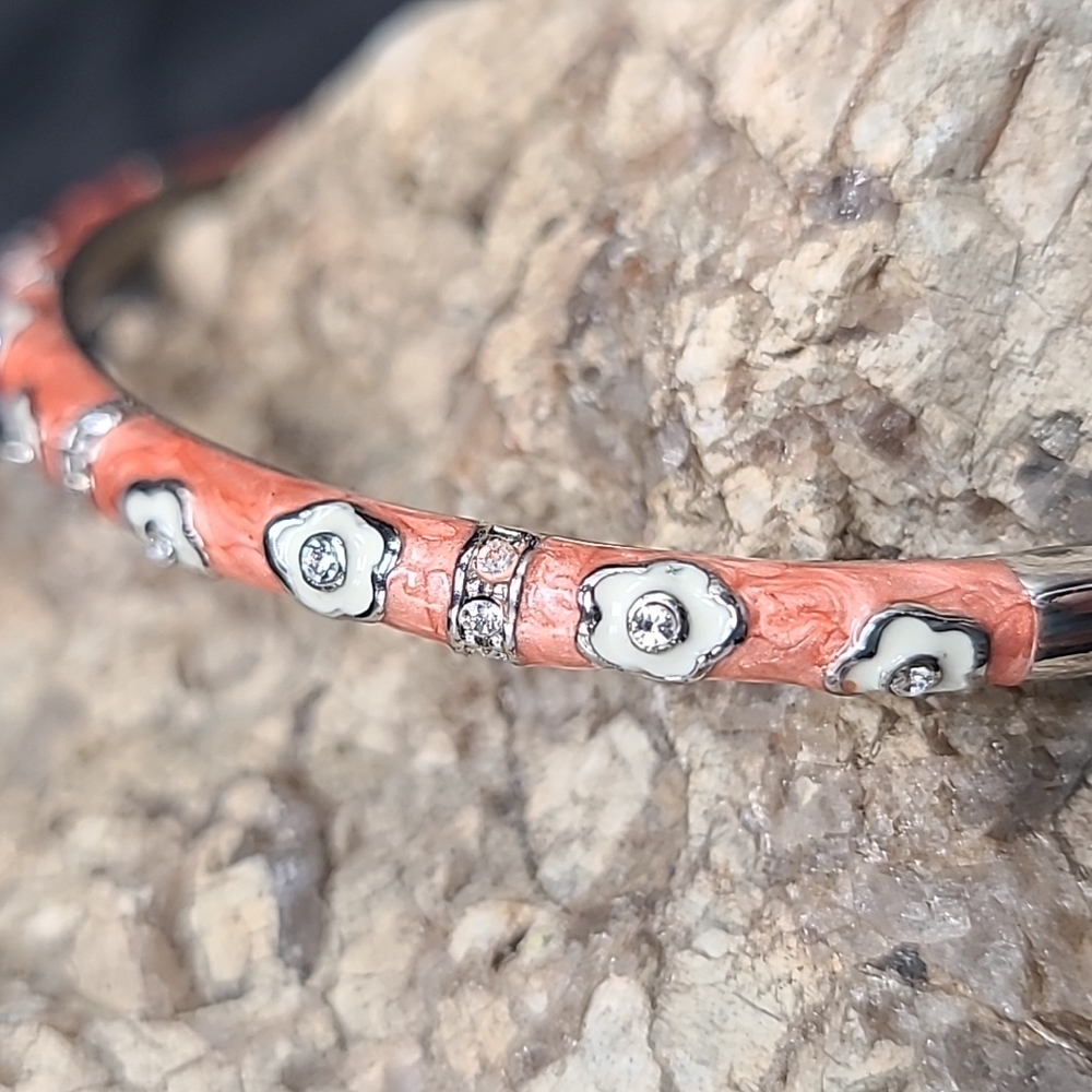 LAUREN G ADAMS Daisy Love Stackable Coral Enamel Crystal/Rhinestone Bracelet - Picture 6 of 16